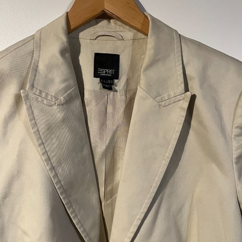 Jacket - Picture 2 of 3